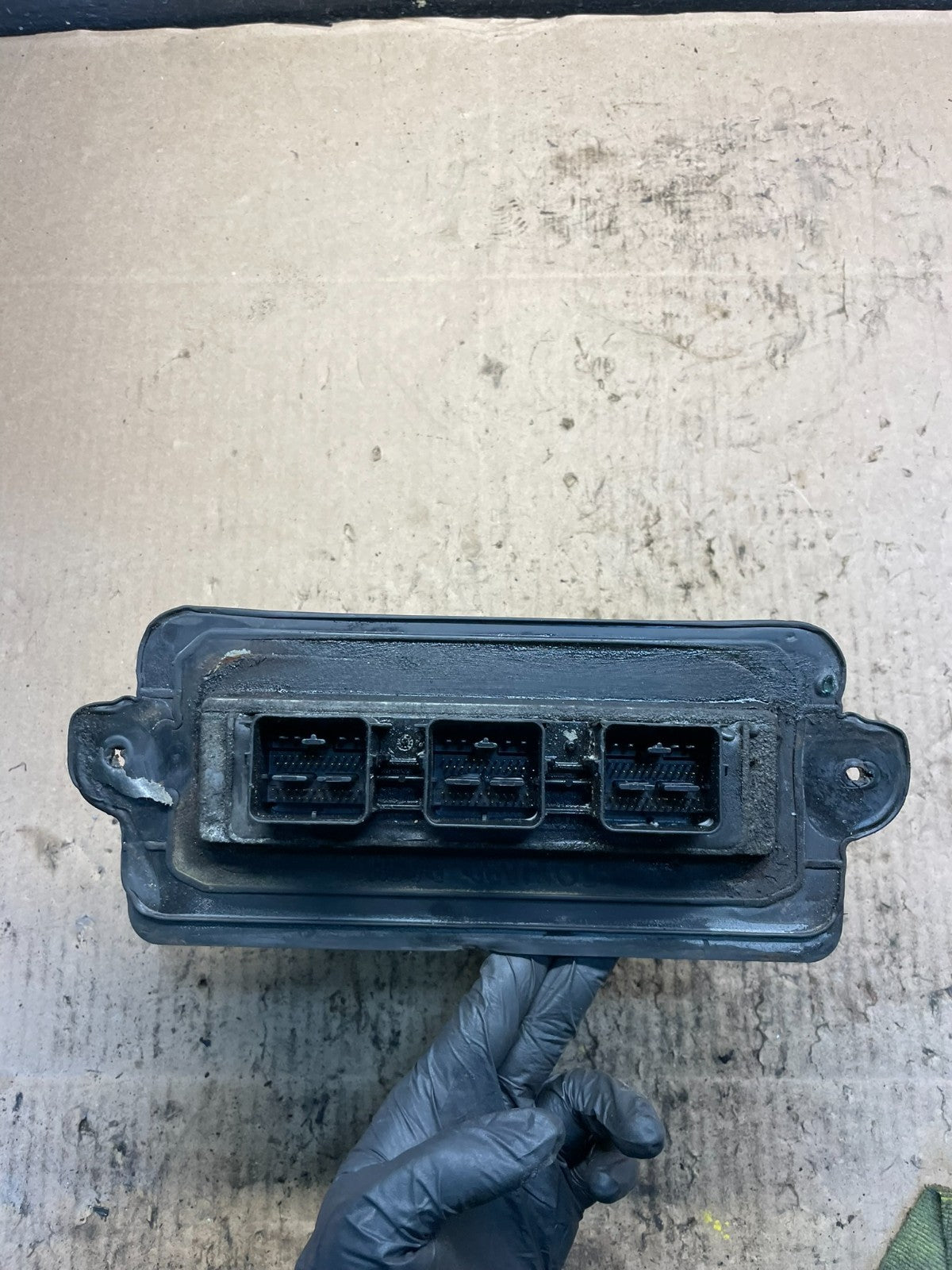2004 Ford Explorer Engine Control Unit ECU Computer Module 4L2A-12A650-ACB s83711
