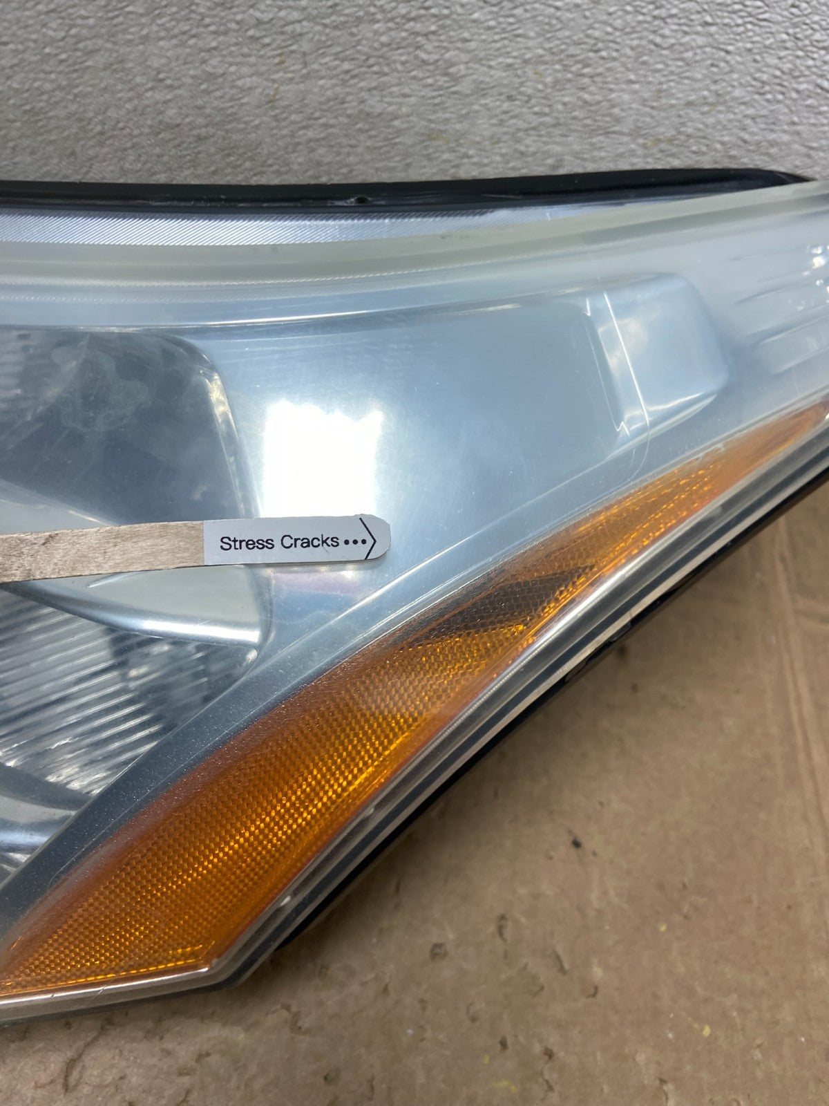2008 2009 2010 2011 Ford Focus Left Driver Lh Headlight Halogen Y8200 DW3