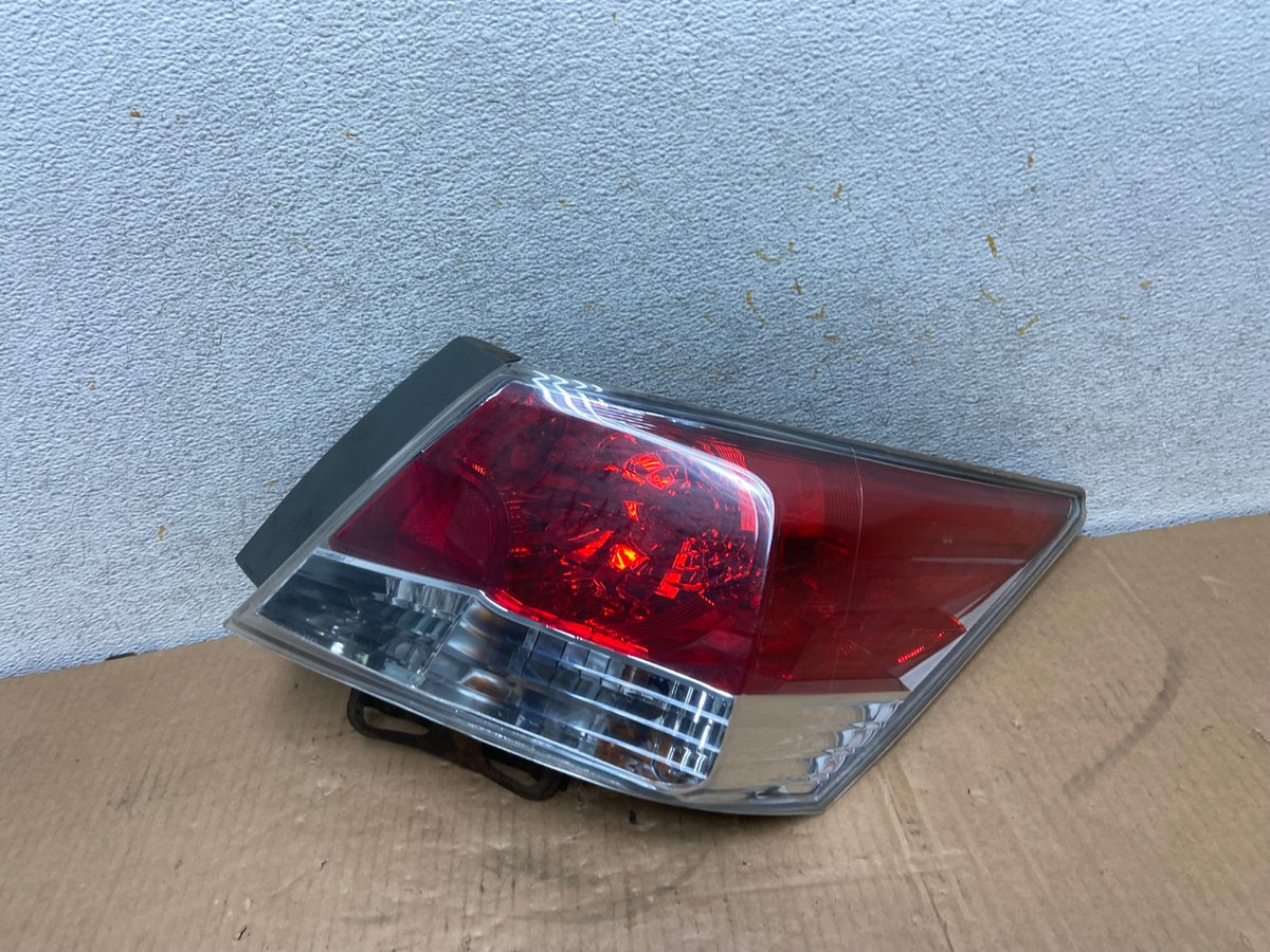2008 to 2012 Honda Accord Sedan Tail light Right Passenger Side DEPO AI7033 LK0