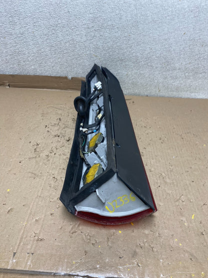 1990-1996 Chevrolet Lumina VAN Right Passenger RH Side Tail Light Oem U2336 DG8