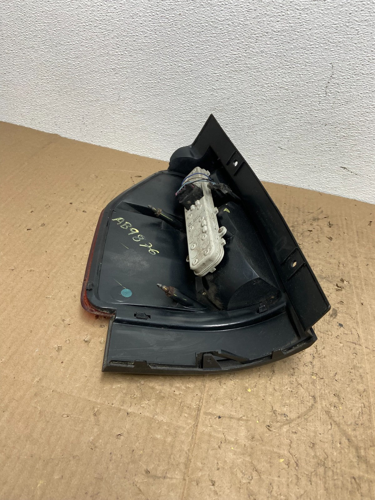 2002-2009 GMC Envoy Right Passenger RH Side Tail Light Oem AB9876 DW6