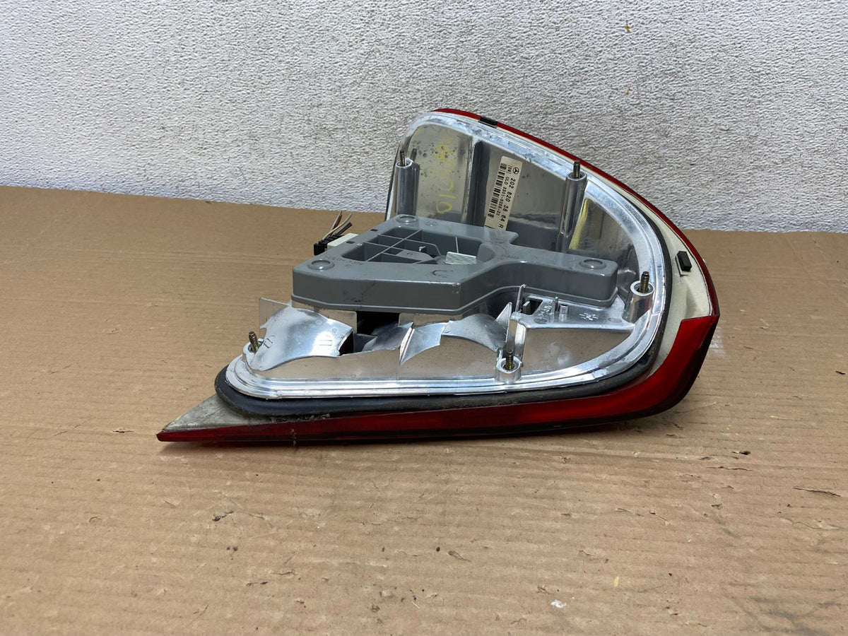 1998 to 2000 Mercedes C-Class Passenger Right Side Tail Light AG9010 LK4