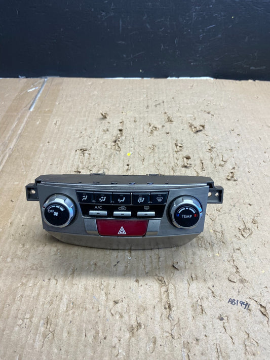 2010 - 2014 Subaru Outback Legacy A/C Heater Climate Control Unit Oem AB5812 DG0