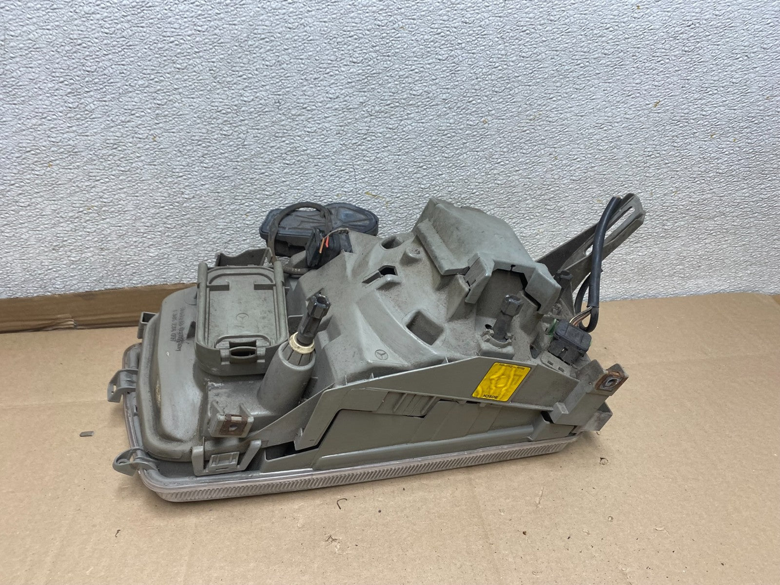 1986 to 1991 Mercedes-benz W126 Left Driver Side Halogen Headlight U6554 DW8