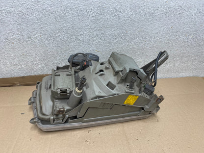 1986 to 1991 Mercedes-benz W126 Left Driver Side Halogen Headlight U6554 DW8