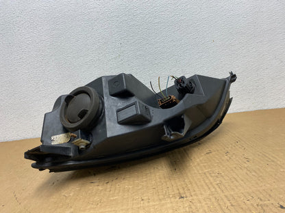 2005-2007 Ford Focus Right Passenger RH Side Headlight Halogen AC7757 DW5