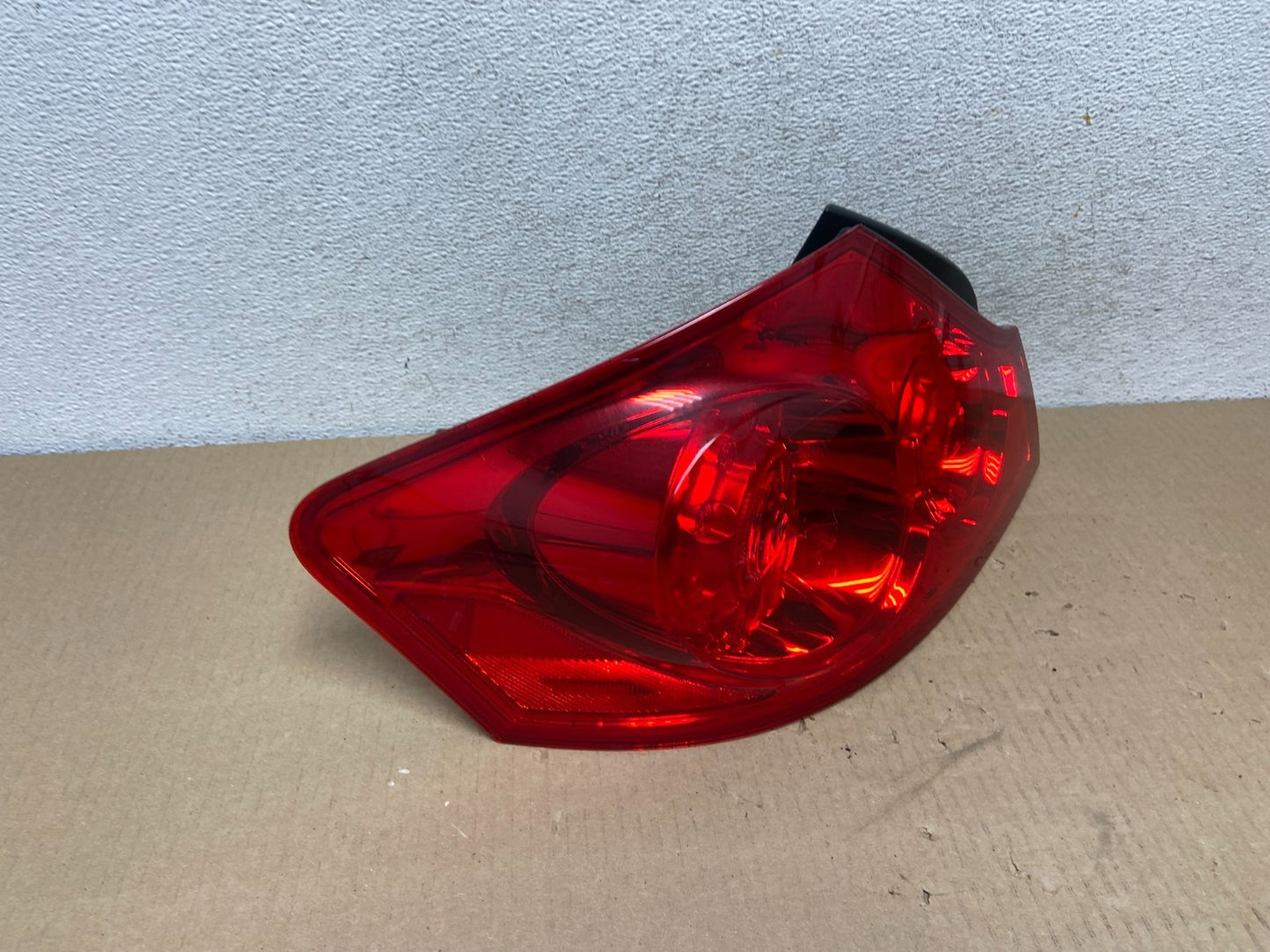 2007 to 2013 Infiniti G35 G37 Sedan Left Driver LH Side Tail Light AG5854 DW2