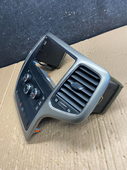2011-2013 Jeep Grand Cherokee Center Radio Climate Control Bezel Vent AF6373 DG3