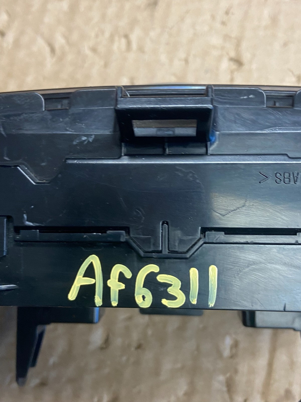 2014 Toyota Prius V Climate Heater A/C AC Control Panel AF6311 DG6