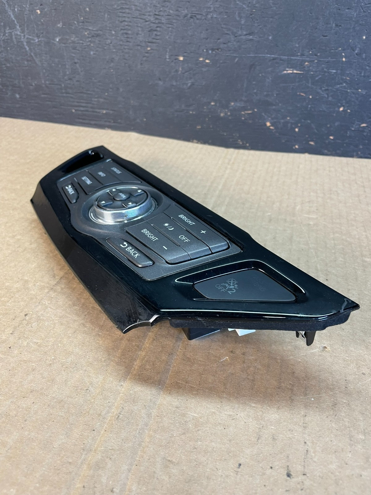 2013 to 2015 Nissan Pathfinder Information Display Control AF3646 DW2