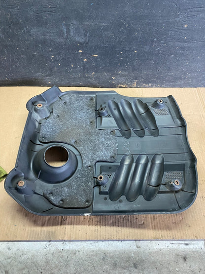 2005 - 2010 Hyundai Santa Fe  V6 Engine Motor Cover P8460 DG7