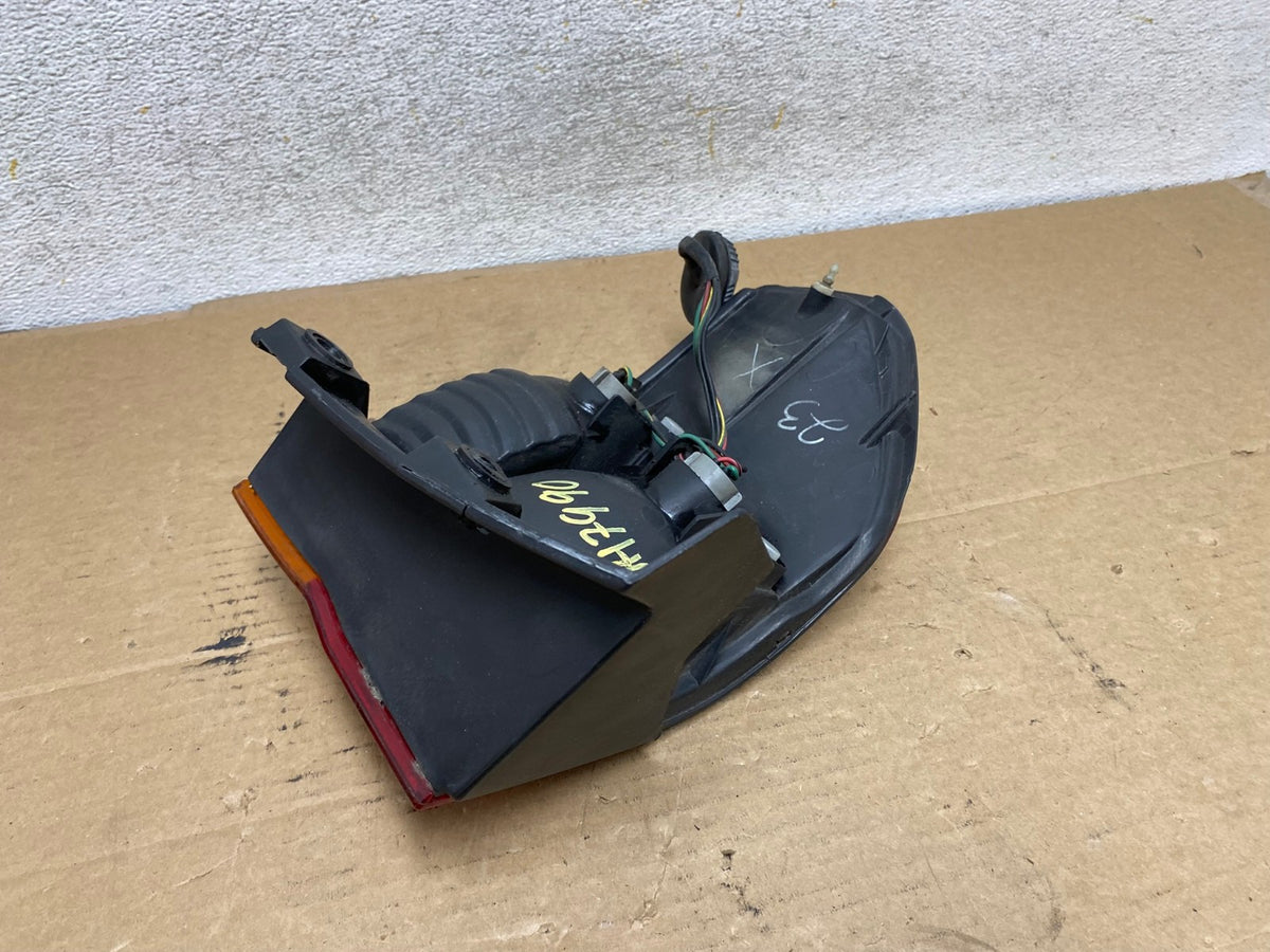 2002 2003 2004 Honda Odyssey Right Passenger Side Tail Light AH7990 LK3