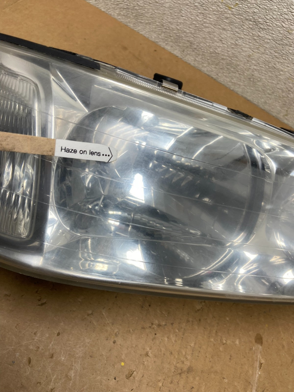 1995 to 1997 Acura TL Driver Side Right Passenger Side Headlight Z69394