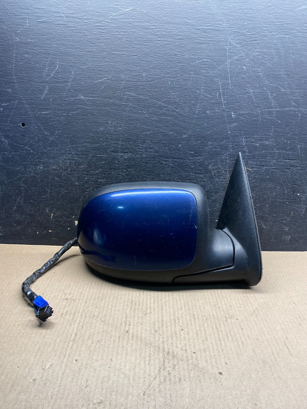 2003-2006 Chevrolet Tahoe Right Passenger Turn Signal View Door Mirror AI5362 DW0