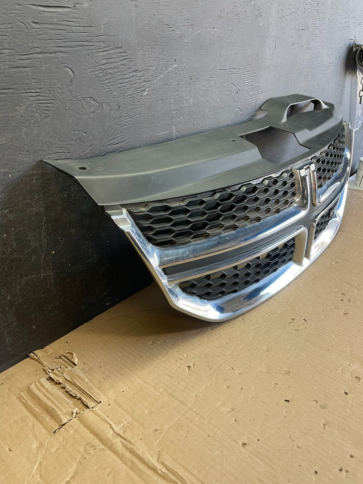 2011 to 2018 Dodge Journey Front Upper Chrome Grill Grille AE3782 DG2