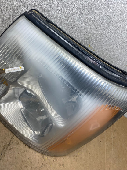 2002 to 2006 Cadillac Escalade Left Driver Lh Xenon HID Headlight Oem X7033 DW5