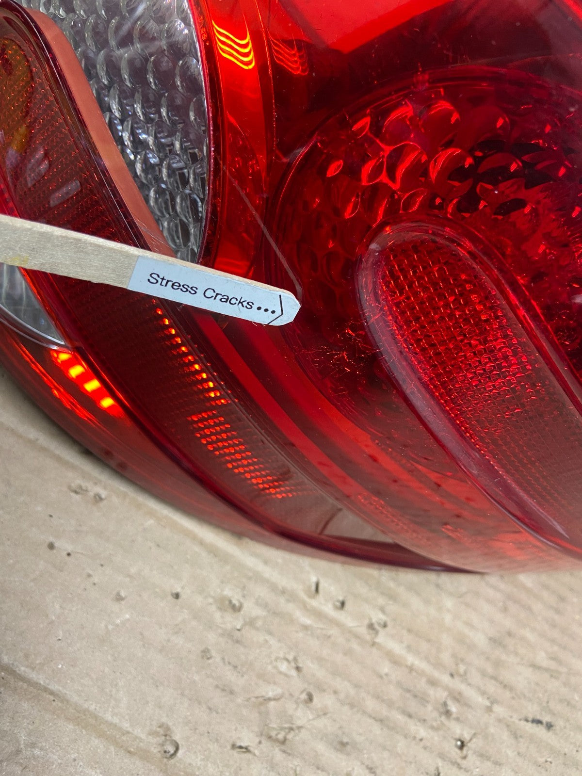 2006-2010 Mercedes W251 R-CLASS Right Passenger RH Side Tail Light AA9358 LK3