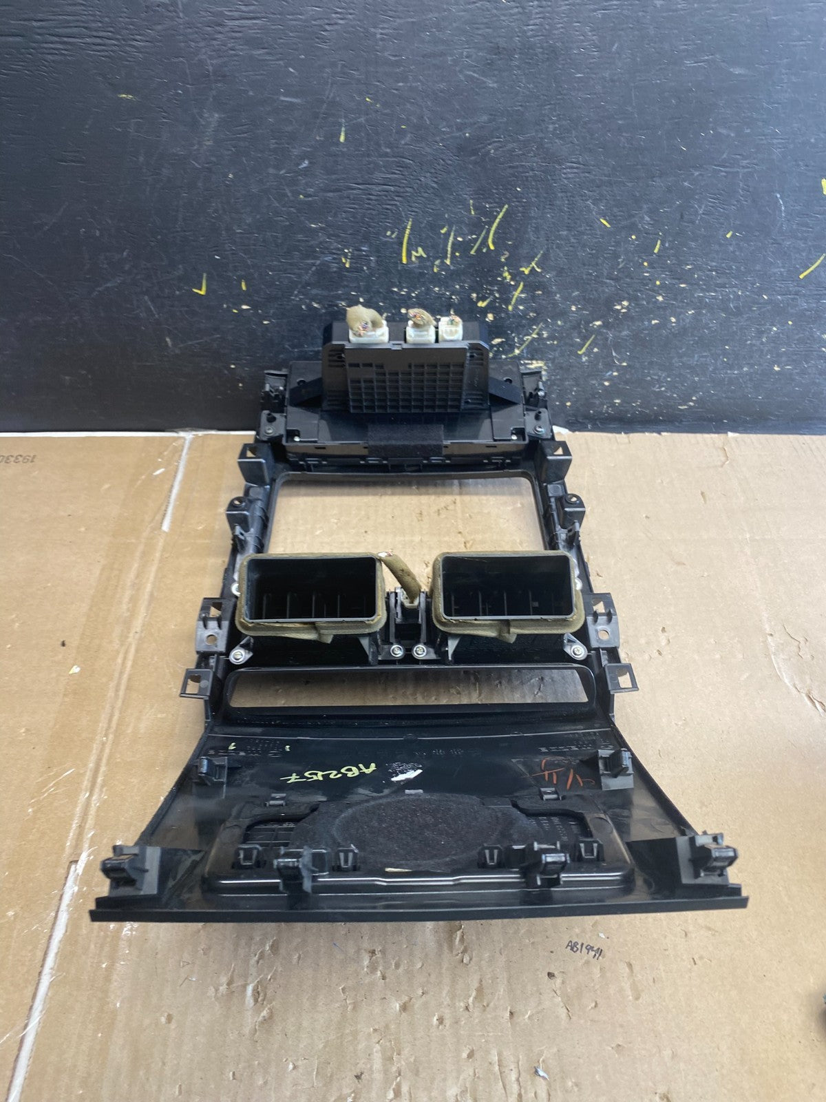 2007 - 2009 Mazda CX-9 Radio Dash Trim Bezel W/Vent AC Climate Control AB2157 DG4