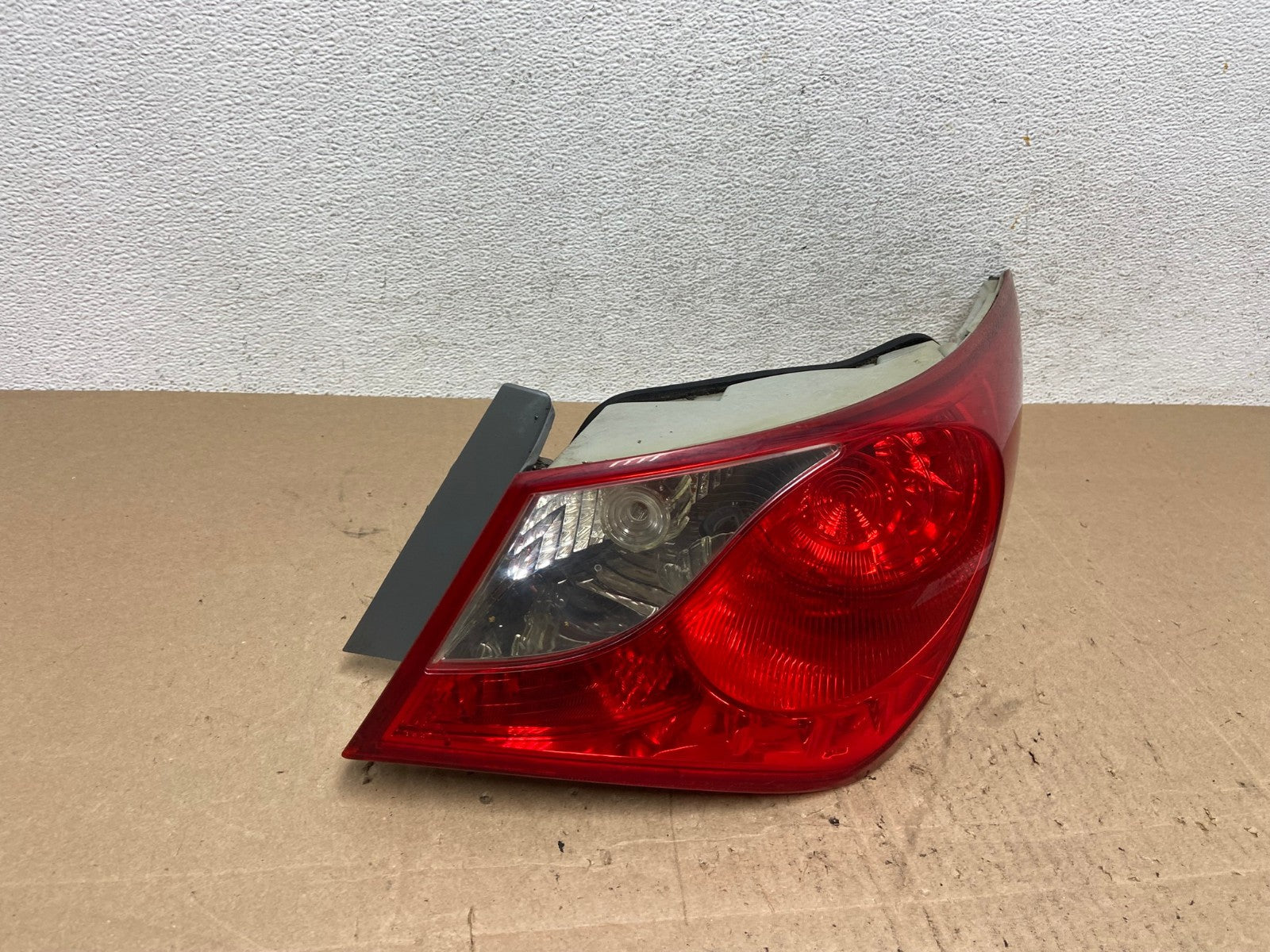 2011 2012 2013 Hyundai Sonata Right Passenger RH Tail Light AE6172 LK2