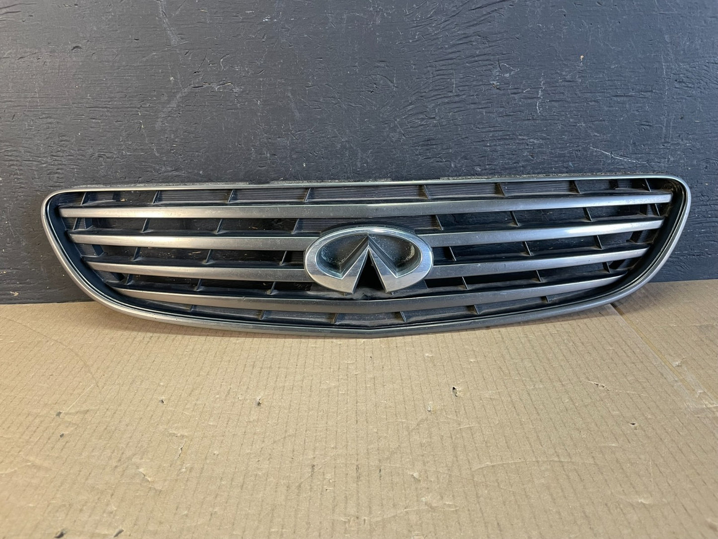 2002 2003 2004 Infiniti I35 Sedan Front Upper Grill Grille ae3727 DG0