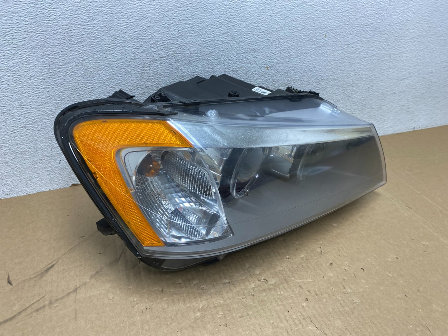 2011 to 2014 BMW X3 Right Passenger RH Side Xenon Headlight AF9985 DW2