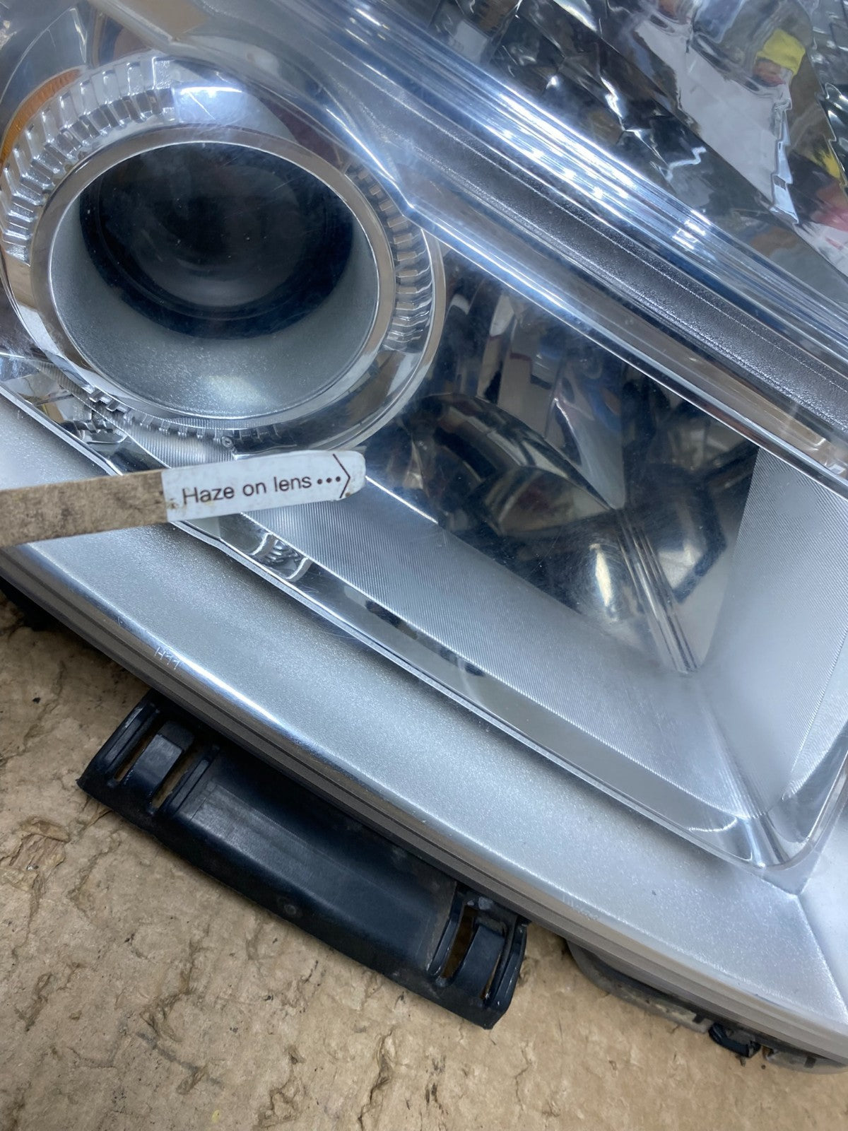 2010 to 2015 GMC Terrain Halogen Passenger Right Rh Side Headlight AF9480 DW4
