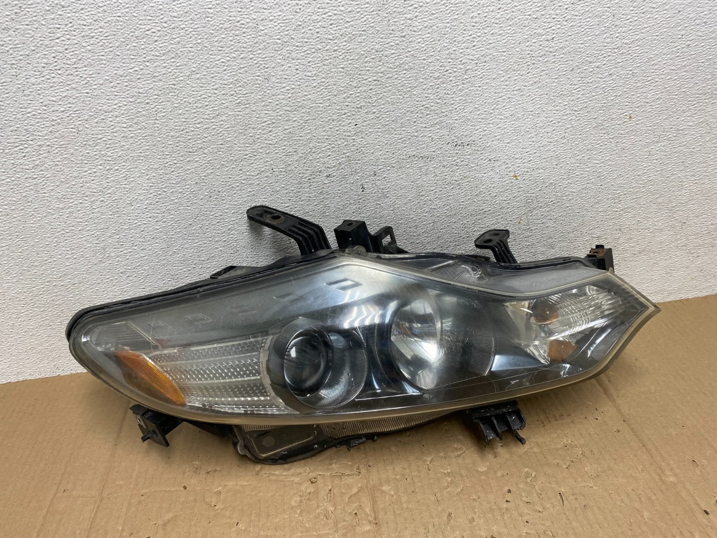 2011 to 2014 Nissan Murano Headlight Right Passenger Rh Halogen AE9032 DW0