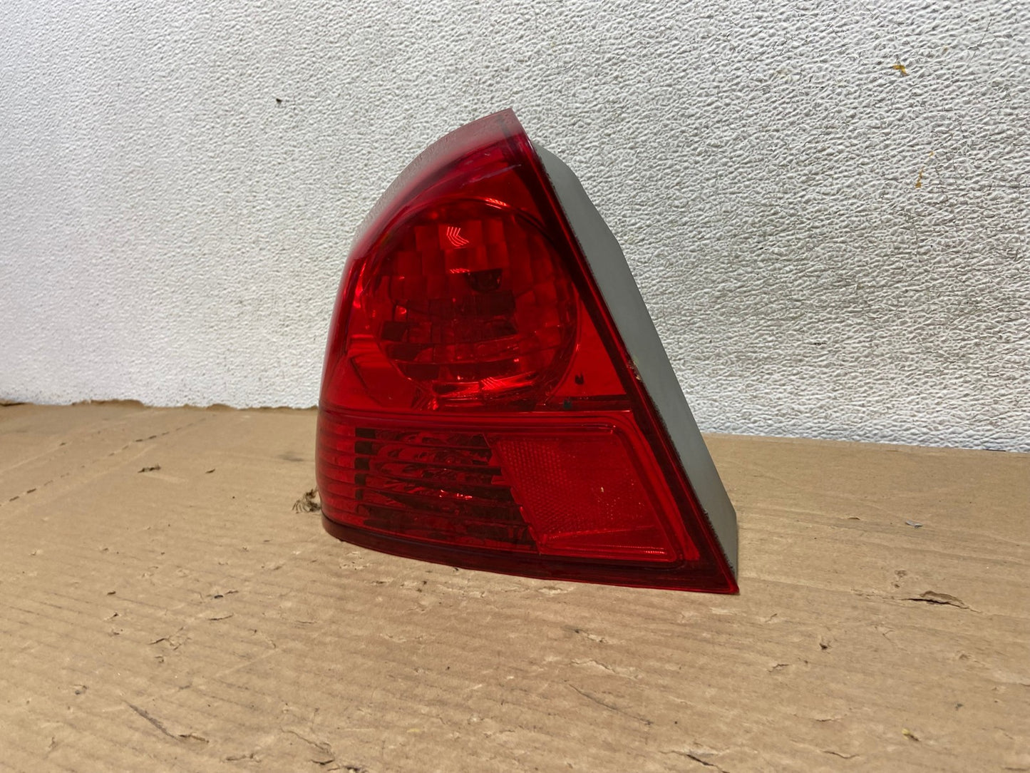 2003 2004 2005 Honda Civic Sedan Left Driver LH Side Tail Light AG8257 LK2