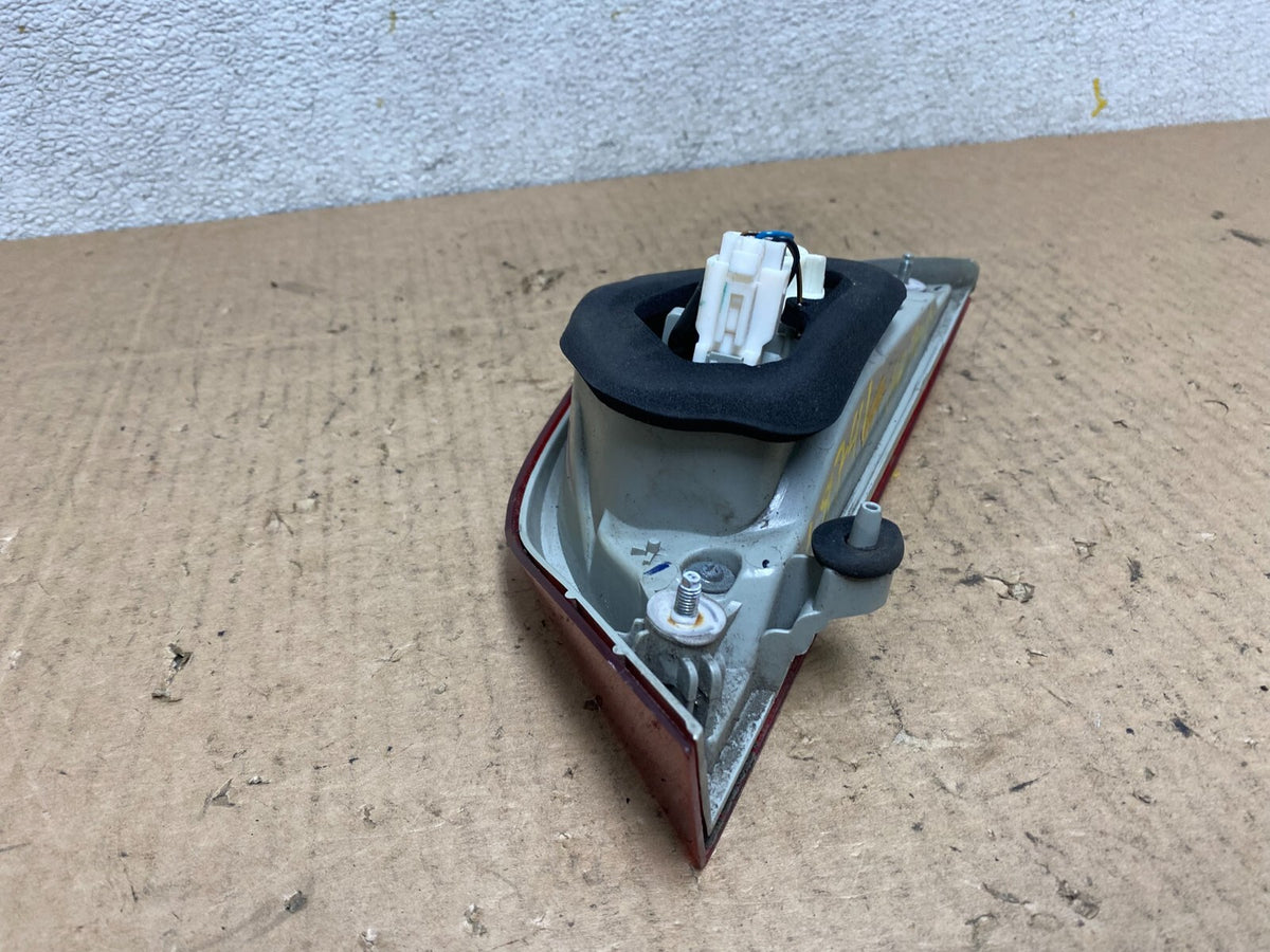 2011 to 2014 Hyundai Sonata Right Passenger Rh Inner Tail Light L8741 DW6