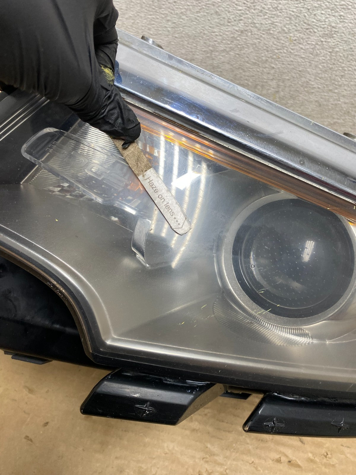 2011 to 2014 Ford Edge Front Left Driver Side Headlight Halogen AG9247 DW4
