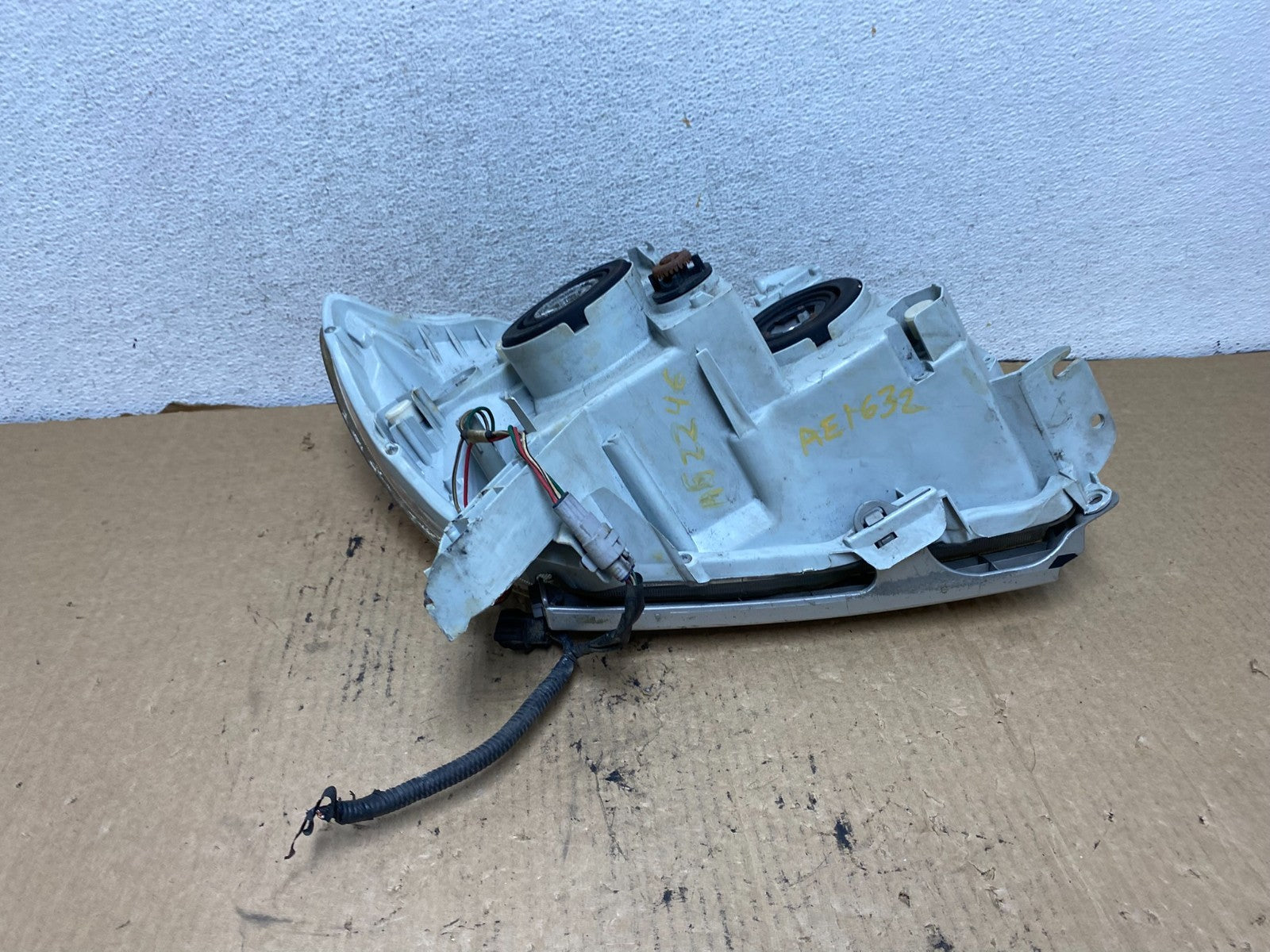 2006-2009 Toyota 4Runner Halogen Left Driver LH Projector Headlight AG2246 DW9