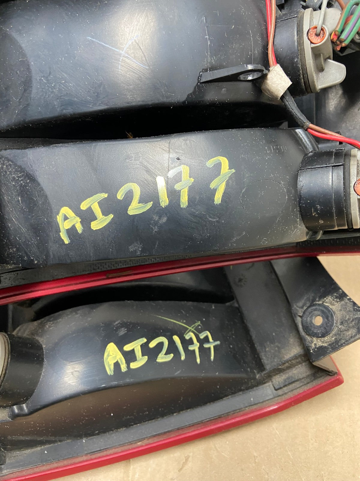 2005 - 2009 Land Rover LR3 Left+Right Side Tail Lights AI2177 LK9