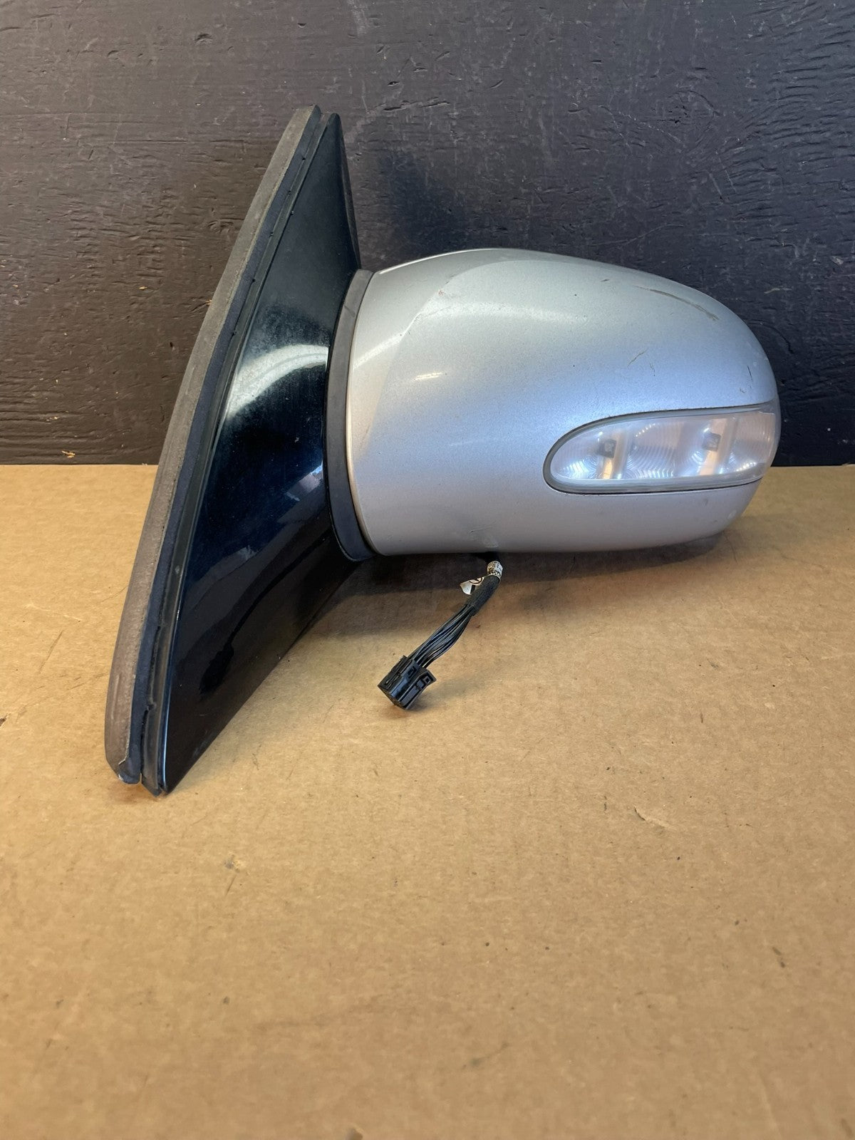2006-2010 Mercedes-Benz R-Class R350 R500 Left Driver Door Mirror AD0008 DW0