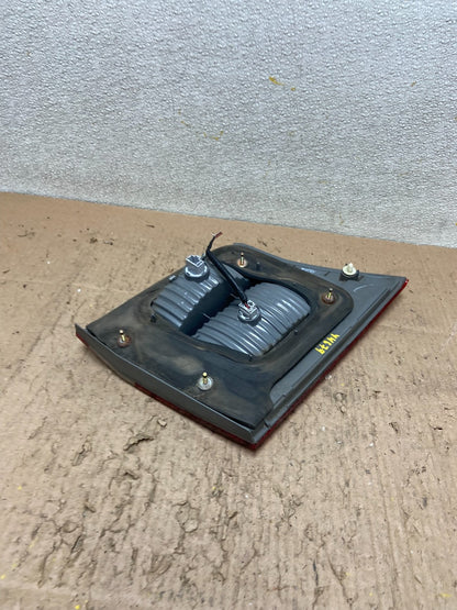2005 2006 2007 Honda Odyssey Inner Right Passenger RH Tail Light Y4679 DW5
