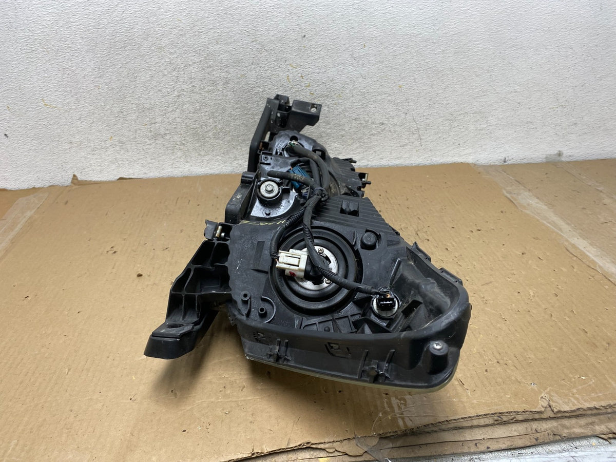 2008 to 2012 Honda Accord Sedan Right Passenger RH Headlight AH2876 DW9