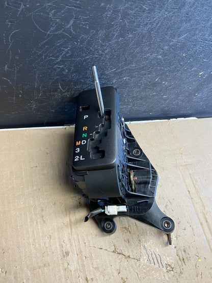 1998 to 2002 Lexus GS300 Center Console Shifter w/ Knob AE1966 DG0