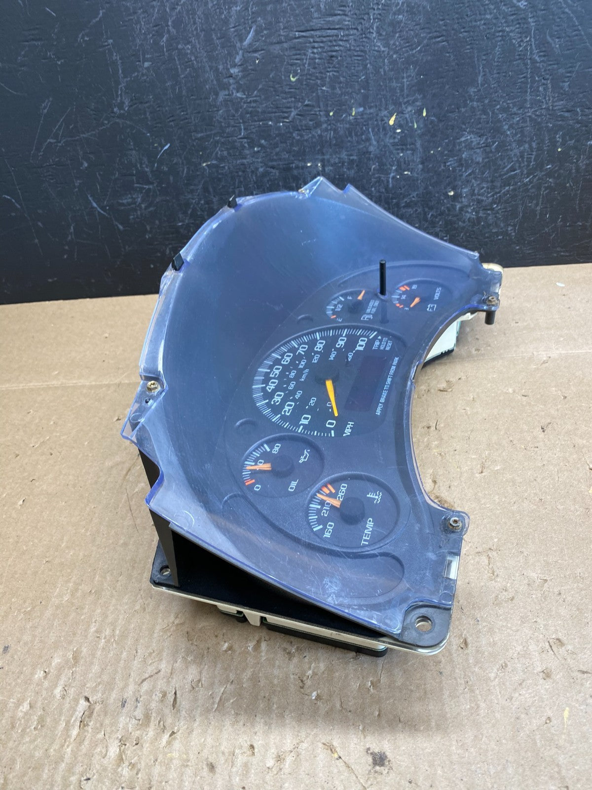 2001 to 2002 Chevrolet Express Speedometer Cluster Gauge AC6525 DG1