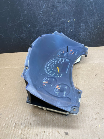 2001 to 2002 Chevrolet Express Speedometer Cluster Gauge AC6525 DG1