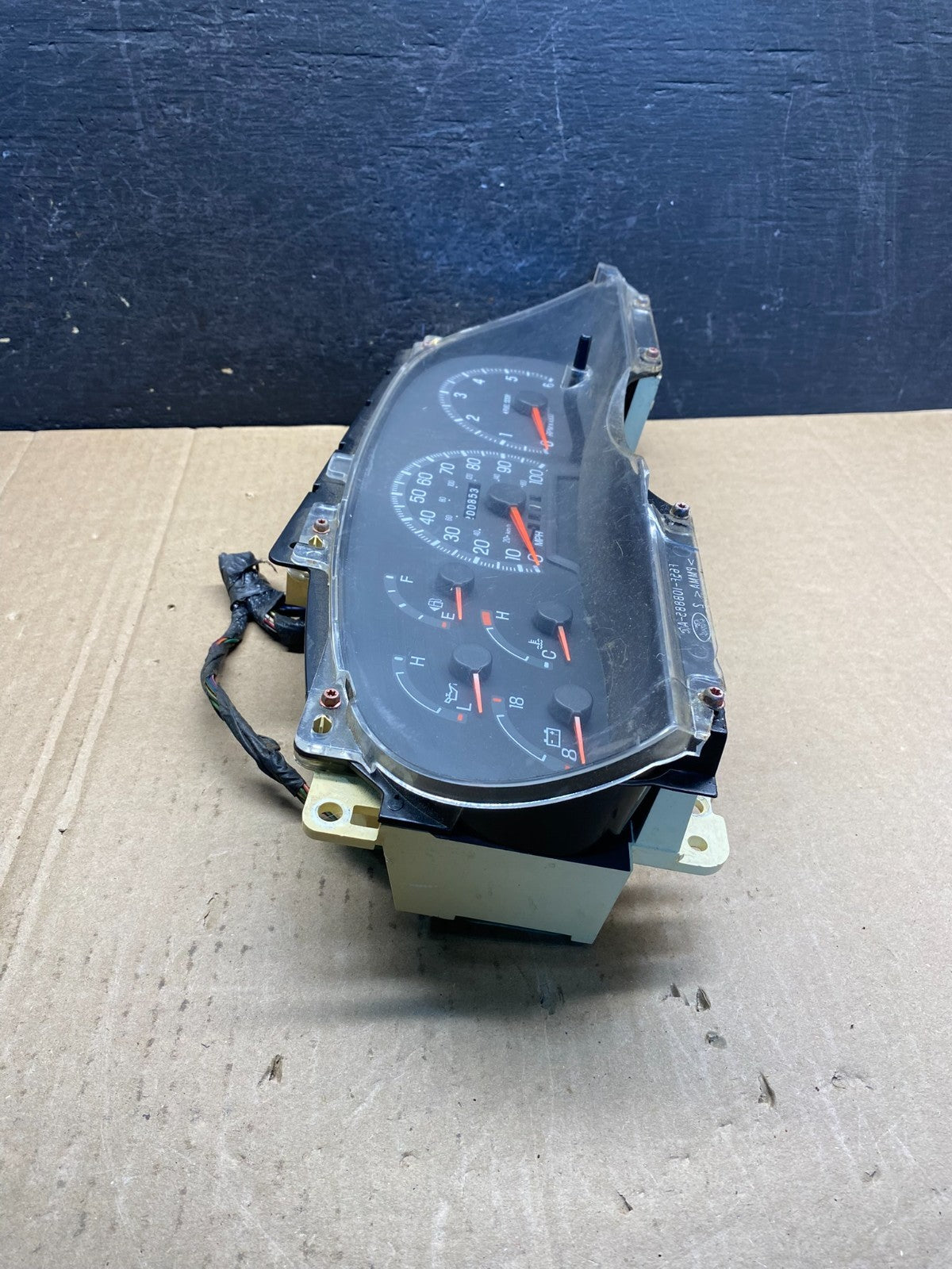 1997 - 1998 Ford F150 F-150 Speedometer Cluster Gauge AG3747 DW1