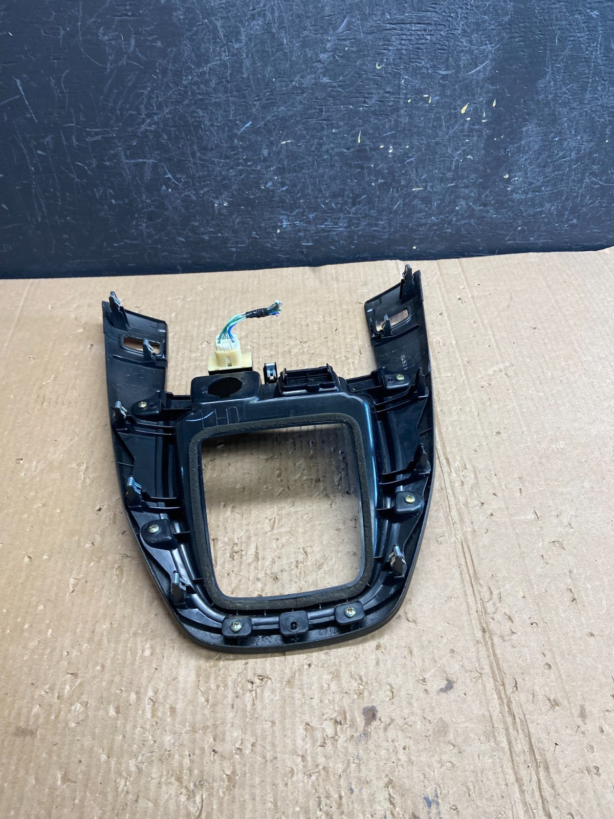 1999 to 2003 Lexus RX300 dash Console Center Shifter Floor Bezel AE4189 DG4