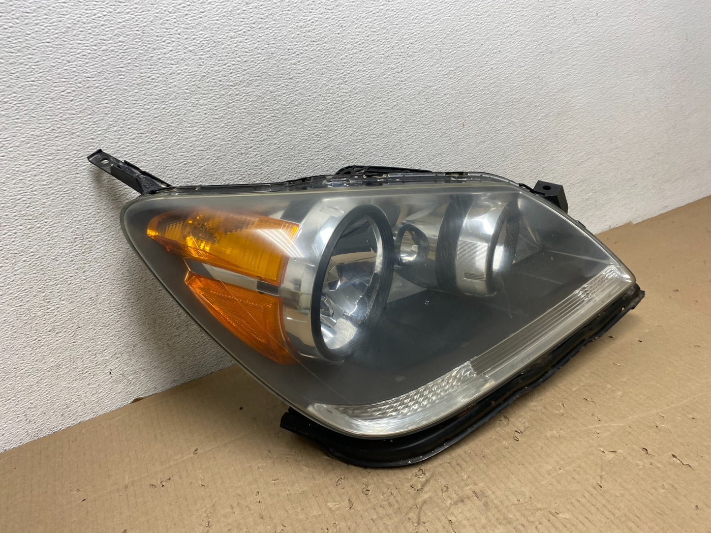 2008 2009 2010 Honda Odyssey Right Passenger RH Halogen Headlight AG5927 DW2