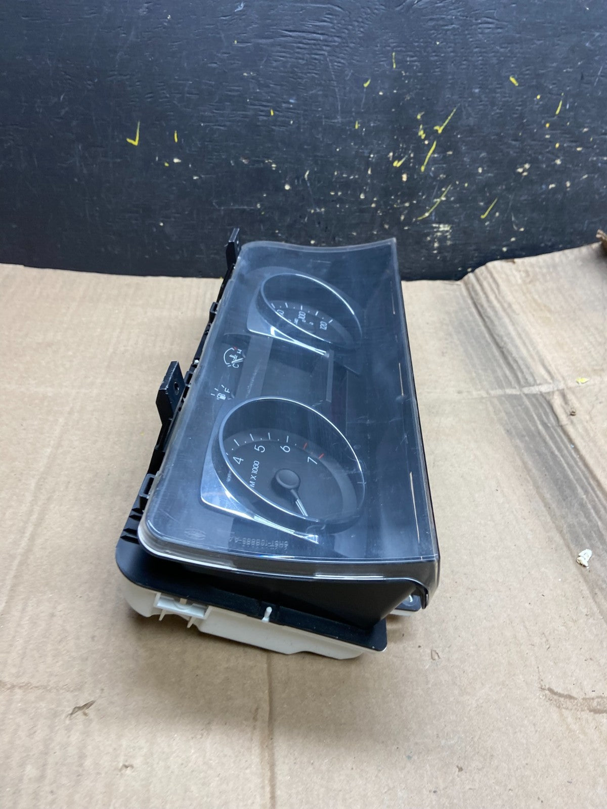2006 Lincoln Zephyr Speedometer Gauge Cluster OEM X1716 DG2