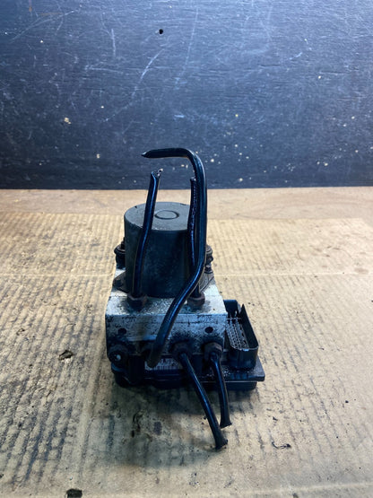 2008 GMC Yukon Chevrolet Tahoe ABS Anti Lock Brake Pump OEM Y4399 DG2