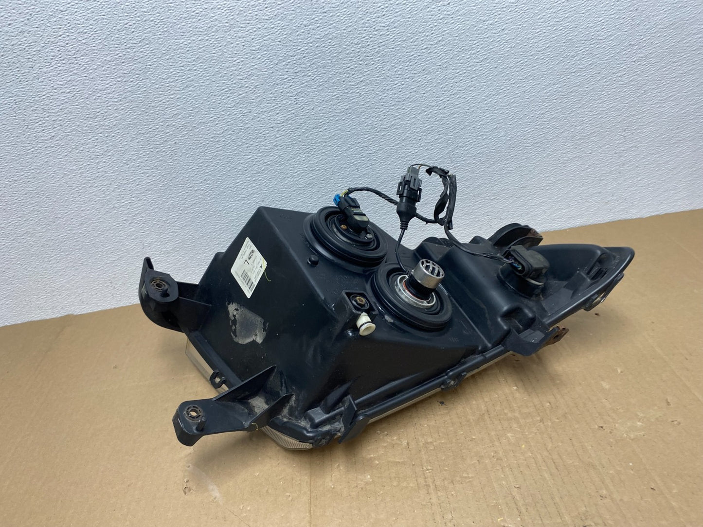 2007 2008 2009 2010 Ford Edge Headlight Left Driver Halogen AD2422 DW7