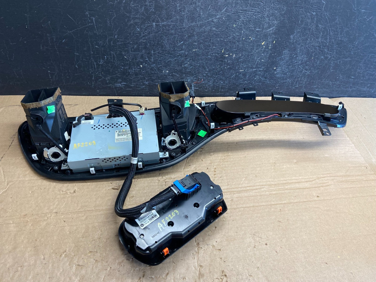 2013-2016 Dodge Dart Speedometer Radio Climate Control Bezel Screen af2203 DG3