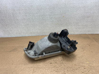 1996 to 1998 Mazda MPV Left Driver LH Headlight OEM Y6895 DW5