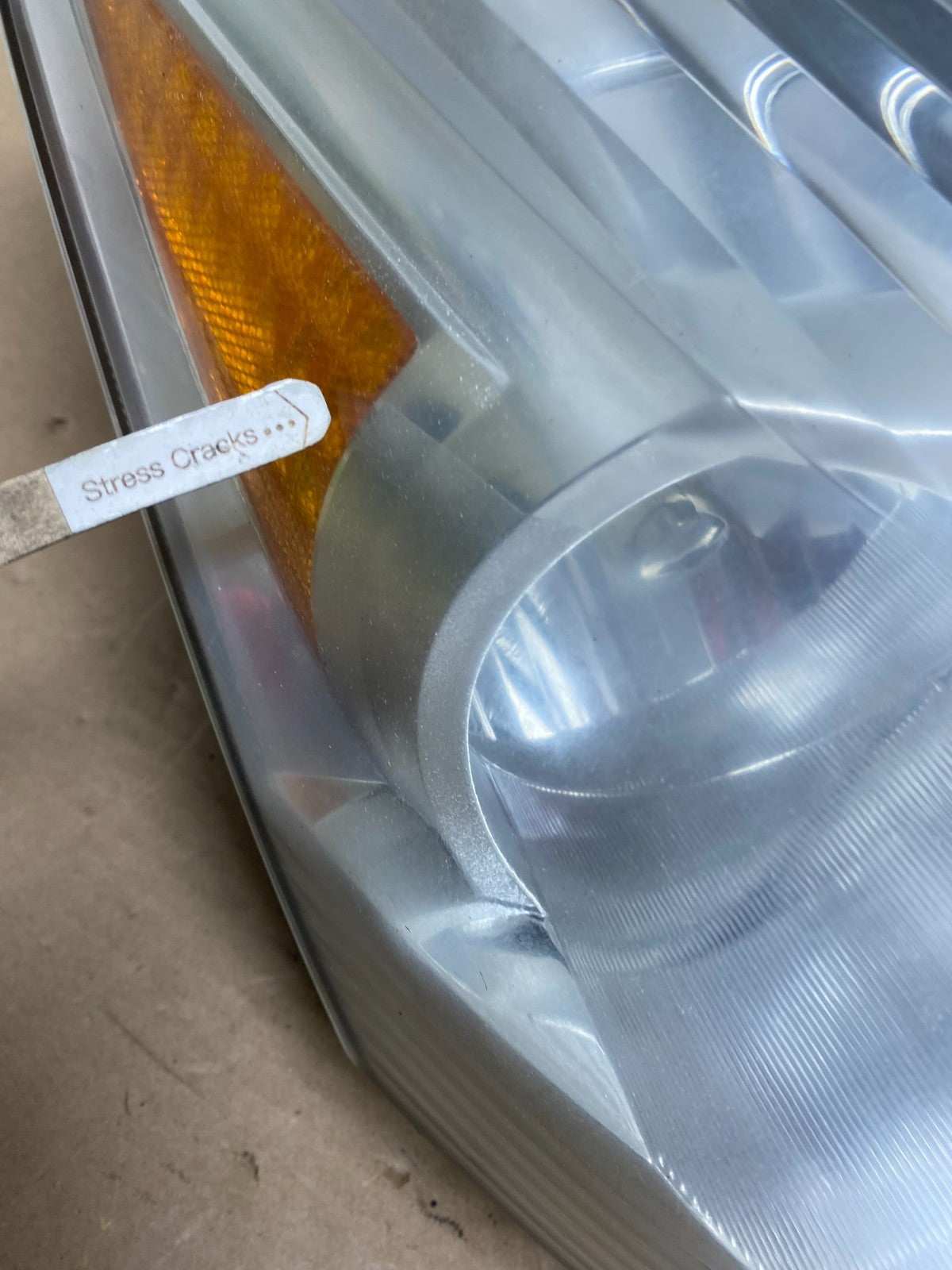 2009 to 2012 Chevrolet Traverse Right Passenger Halogen Headlight AH9437 DW4