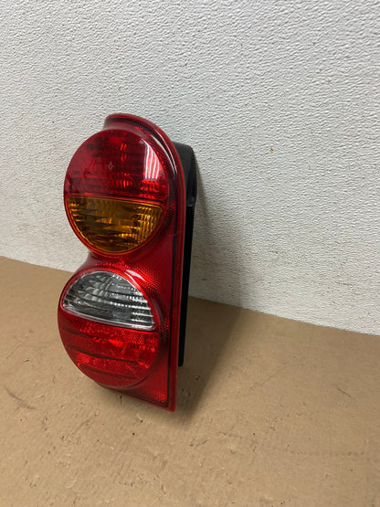 2002 2003 2004 Jeep Liberty Left Driver LH Side Tail Light AD6527 LK1