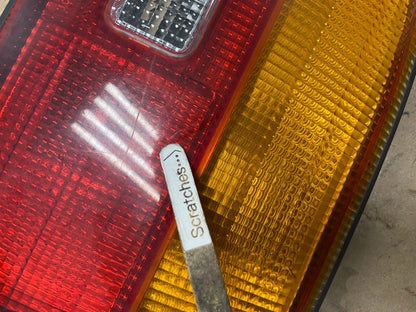 1998 1999 2000 Toyota Sienna Right Passenger Inner Tail light AG5695 LK3