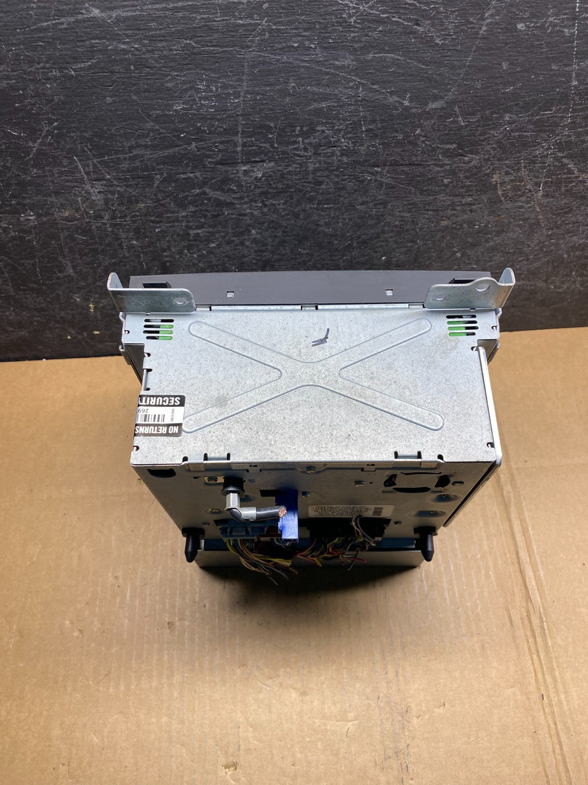 2007-2009 Cadillac Escalade Radio CD DVD GPS Navigation Screen Display AI9690 DG3
